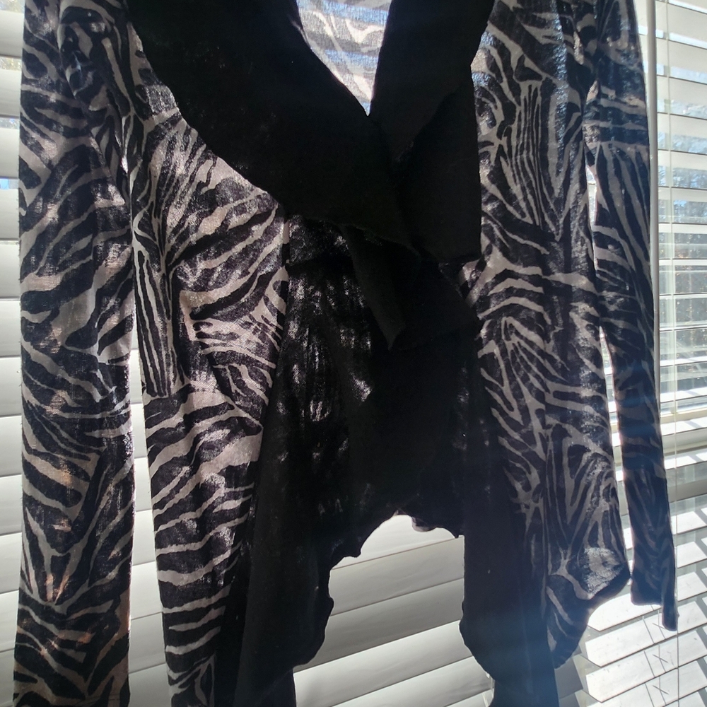 Sweater - Picture 3 of 3